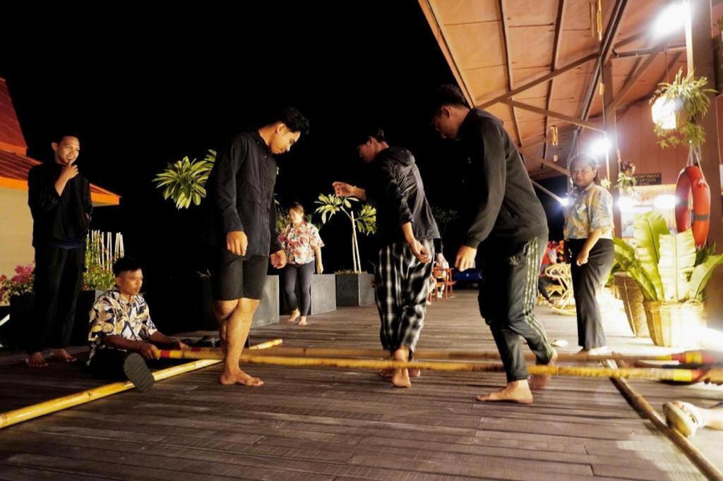 Sand Bay Resort เซมปอร์นา ภายนอก รูปภาพ